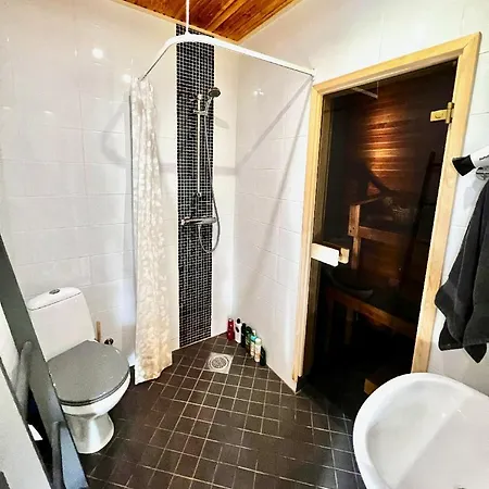 Saunaga Korter Ranna Vahetus Laeheduses 公寓 *